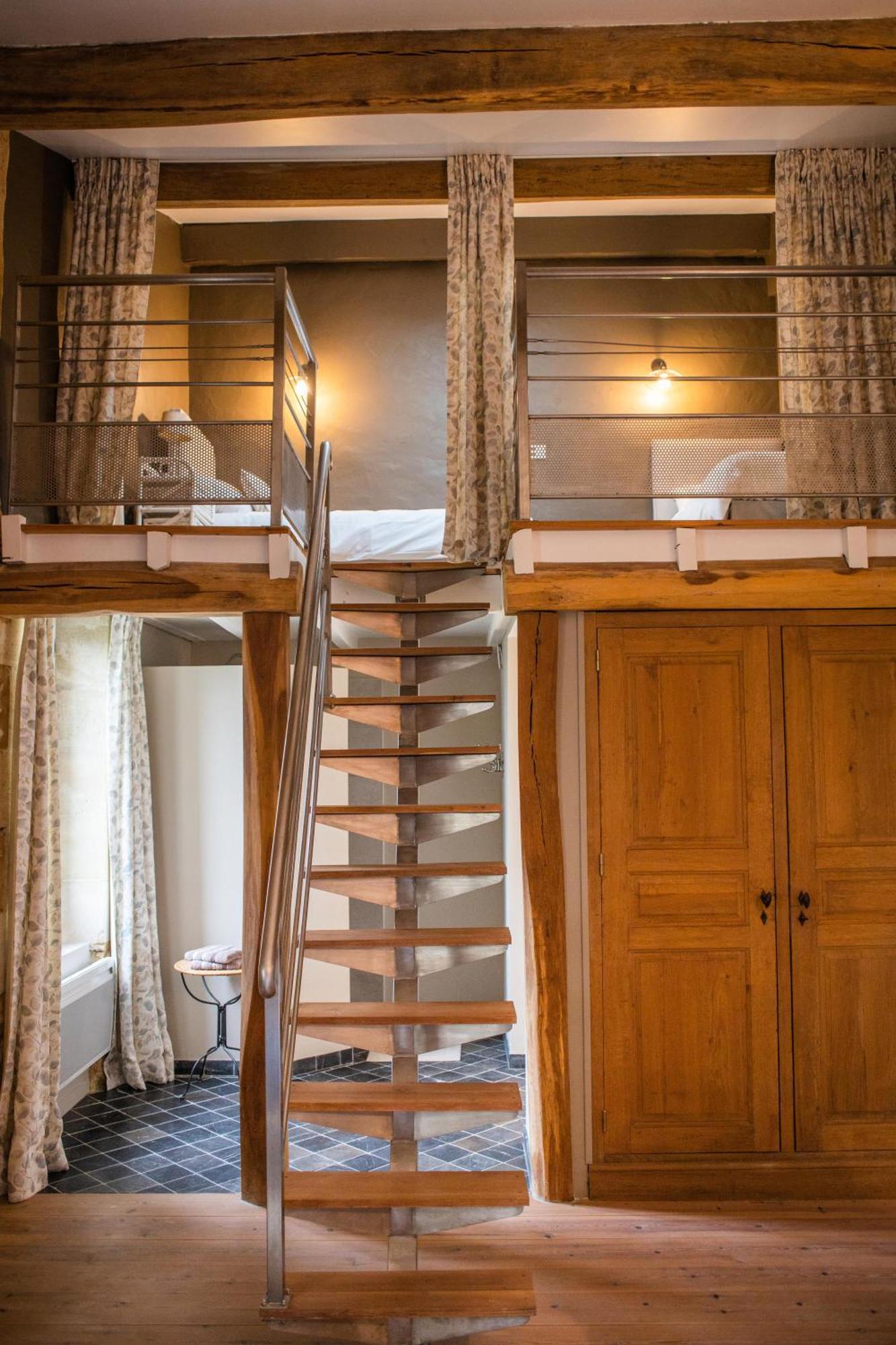 Chateau Haut-Clarise ベルヴェス・ド・カスティヨン 部屋 写真